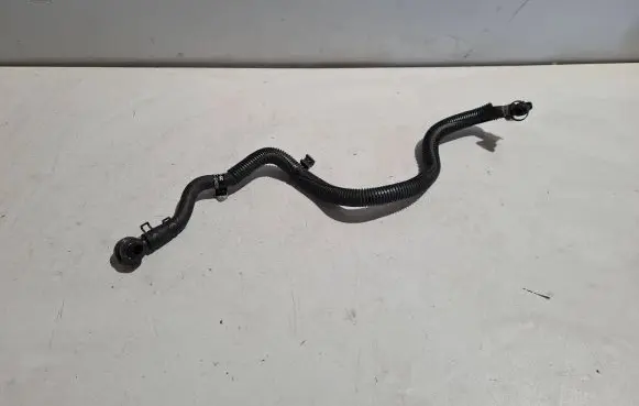 Coolant pipe/hose