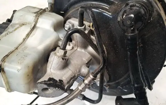 BMW 1 E81 E87 Master brake cylinder 
