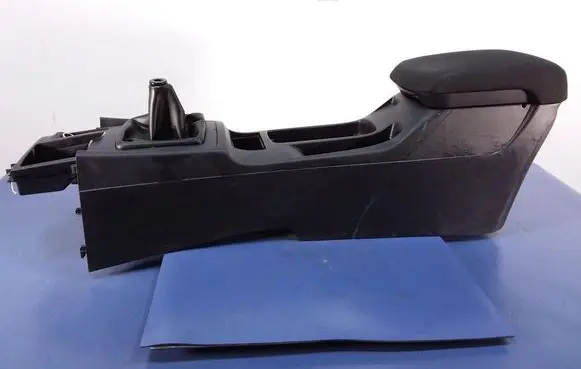 Mitsubishi Lancer VIII Center console 8011A219ZZ