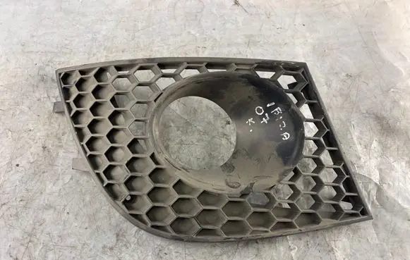 Seat Ibiza III (6L) Front fog light trim/grill 6L6853665 6L6853665A