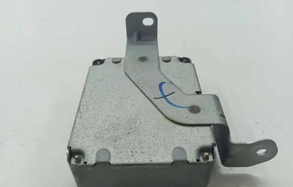 Mazda Xedos 6 ABS control unit/module M05067650A 2052348 6F19A