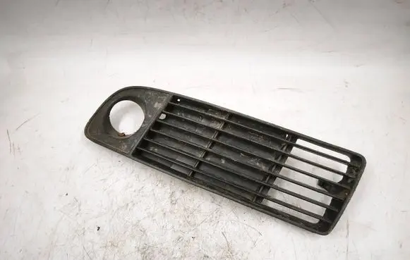 Audi A6 S6 C5 4B Front bumper lower grill 4B0807681