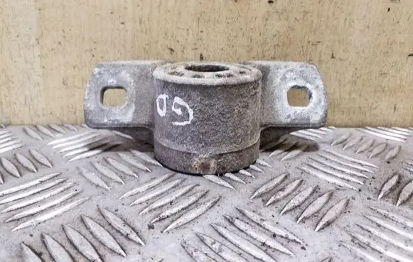 Citroen DS4 Front shock absorber mounting bracket 