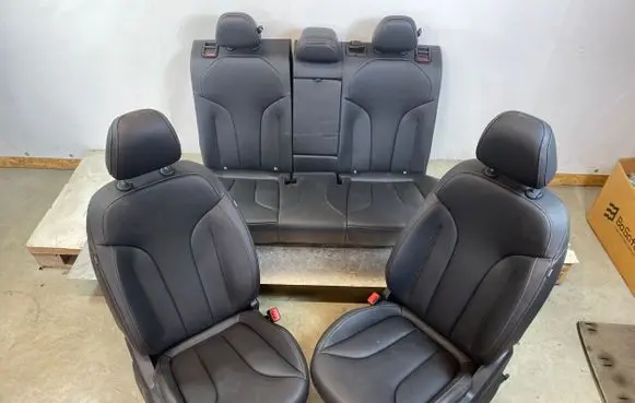 MG HS Seat set 