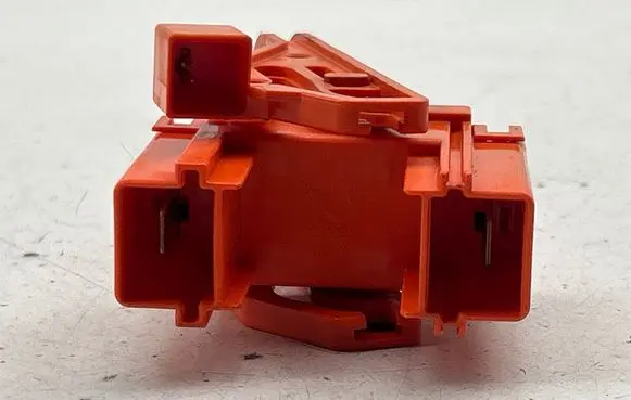 Toyota Prius+ (ZVW40) Fuse 