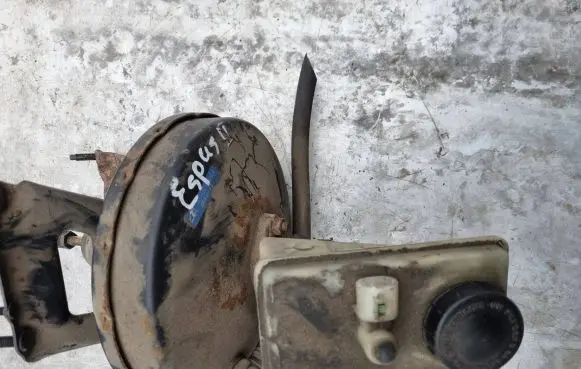 Renault Espace II Brake booster 9802