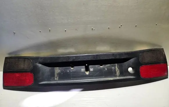 Renault Laguna I Trunk door license plate light bar 7700820049 22260002