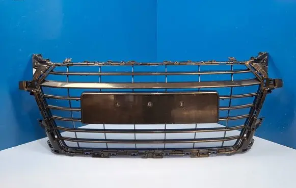 Audi TT TTS RS Mk3 8S Front bumper upper radiator grill 8S0853651