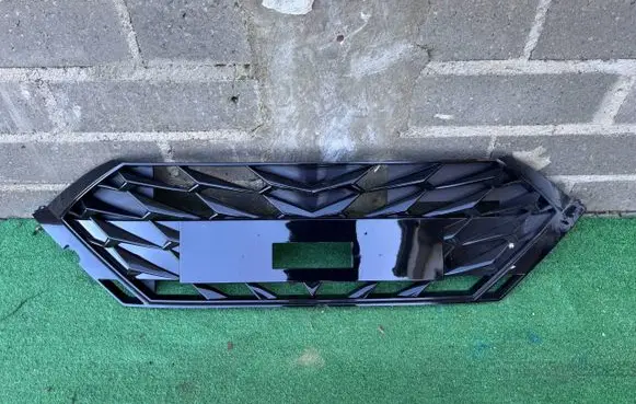 Hyundai i20 (BC3 BI3) Front grill 86351Q0GB0
