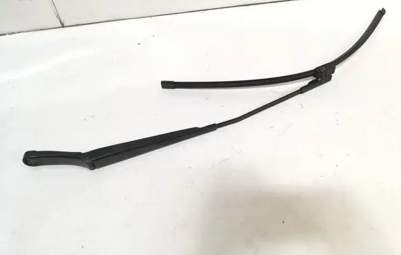 Volkswagen Touran I Windshield/front glass wiper blade 1T0955410A