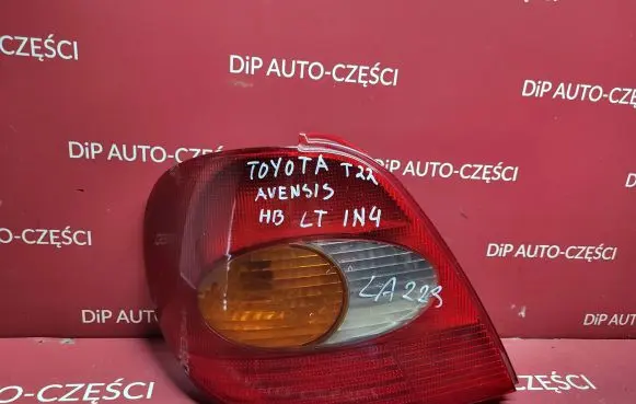 Toyota Avensis T220 Rear/tail lights 2328
