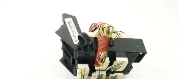 Toyota Avensis T250 Fuse box set 8273405030 82734-05030