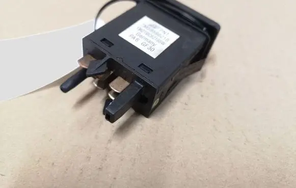 Ford Galaxy Windscreen/window heater switch 7M5959621B