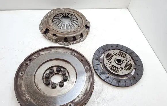 Opel Vivaro Clutch set kit 8200474648D 196089