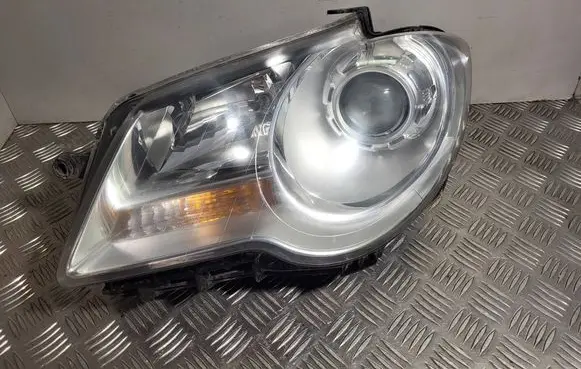 Volkswagen Touran I Headlight/headlamp 0301233201 1T1941005B