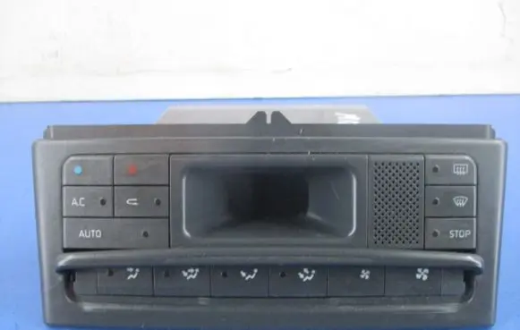Renault Laguna I Climate control unit 7700425674