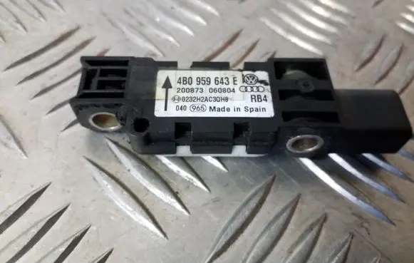 Audi A3 S3 8P Airbag deployment crash/impact sensor 4B0959643E