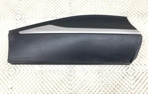 Renault Captur Rear door trim (molding) 828765293R