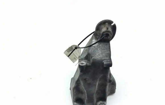 Mercedes-Benz E W212 Engine mounting bracket A6512233404