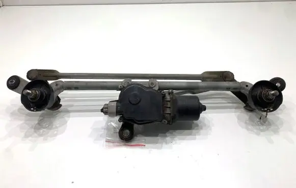 Nissan Qashqai Front wiper linkage and motor 