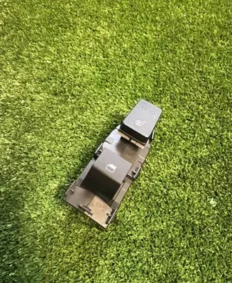 KIA Niro Seat heating switch 93581AT040 221026 SANGD3A233A