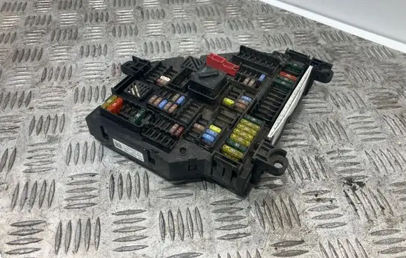 BMW X3 F25 Fuse module 117033453 9210860 02148654