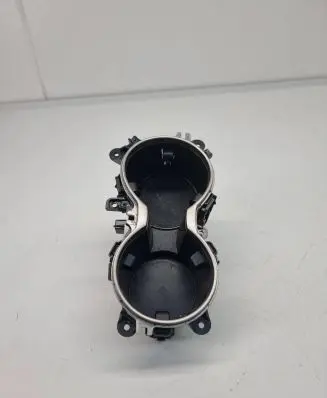 Cup holder front
