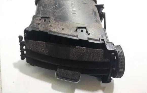Toyota Corolla Verso AR10 Dash center air vent grill 5566064010