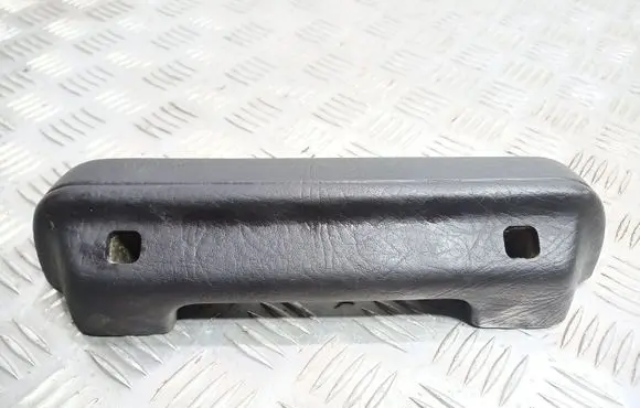 Audi 80 90 B2 Rear door interior handle 811867173