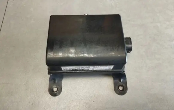 Mercedes-Benz S W222 Distronic sensor radar A2229014300 A0009001504 A0009027016