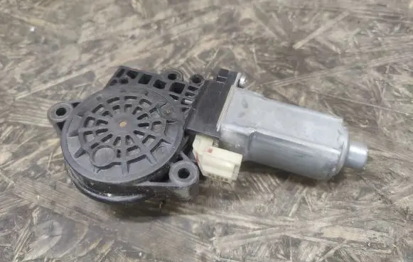 Hyundai Tucson LM Front door window regulator motor
