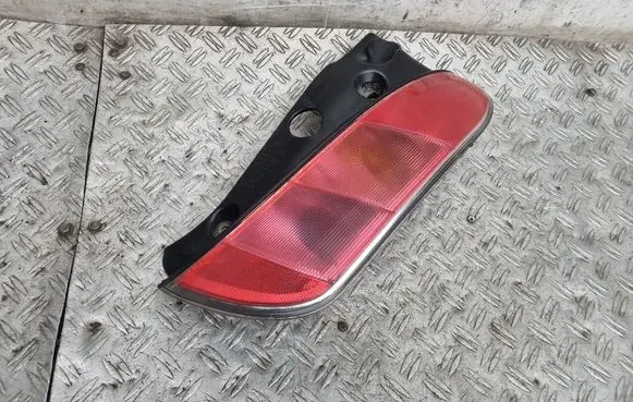 Lancia Ypsilon Rear/tail lights 51753384 0334000