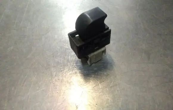 Subaru Forester SF Electric window control switch