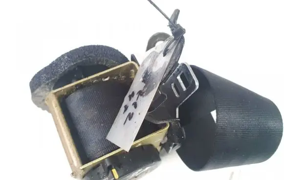 Mazda 3 I Rear seatbelt 60249990