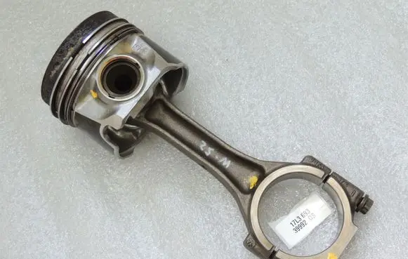 Volkswagen Sharan Piston with connecting rod 038105401J 03L107065S 03L105021C