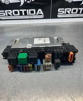 Mercedes-Benz S W220 SAM control unit A0325458332 05045126