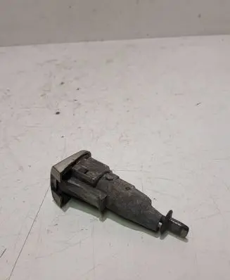 Skoda Octavia Mk2 (1Z) Front door lock (next to the handle) 
