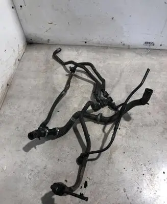 Engine coolant pipe/hose