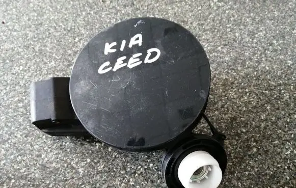 KIA Ceed Fuel tank cap 695131H500
