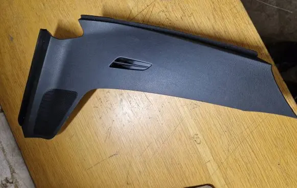 Dashboard side end trim