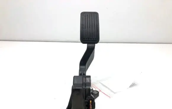 Mazda CX-7 Accelerator throttle pedal K4238-7390