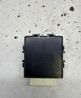 Toyota RAV 4 (XA40) Window control relay 8594042030 4230002080