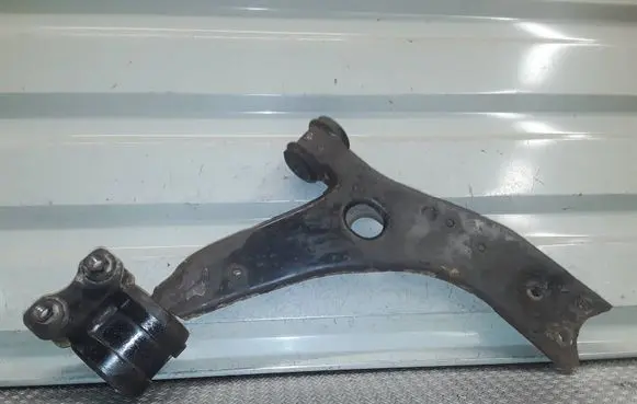 Ford C-MAX I Front lower control arm/wishbone 