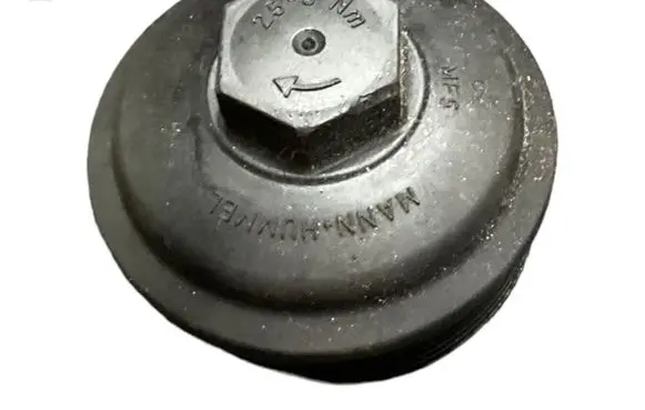 Volkswagen PASSAT B6 Oil filter cover 045115433E