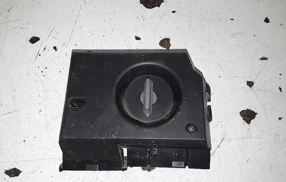Audi 80 90 S2 B4 Tail light bulb cover holder BL3158B