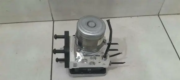 Mercedes-Benz E W213 ABS Pump A2134319100 A2134310601