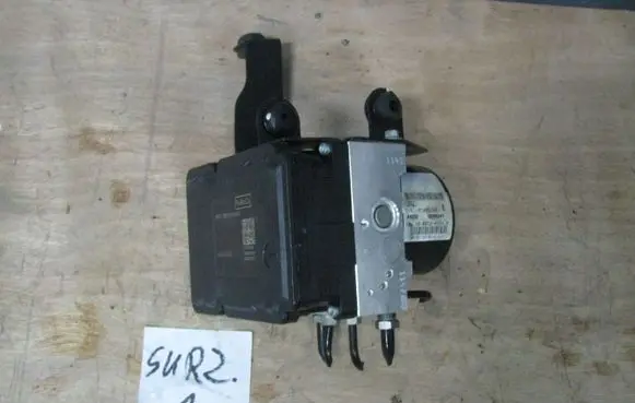 Ford Kuga II ABS Pump CV612C405CA