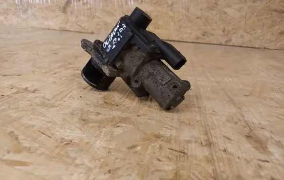 Skoda Octavia Mk2 (1Z) EGR valve 03G131501N