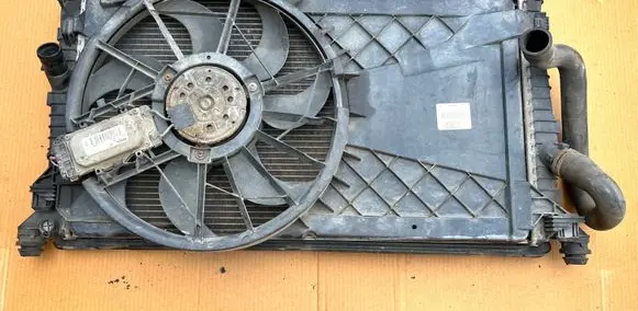 Volvo S40 Electric radiator cooling fan 3M5H8C607RJ 1137326558