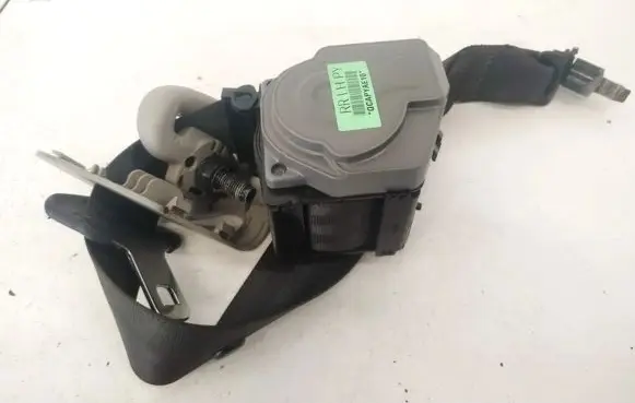 Opel Antara Rear seatbelt